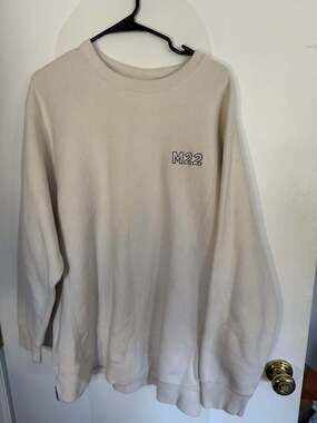 M22 Classic Logo Crewneck